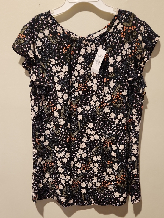 LOFT Tops - ❤️ NWT! LOFT FLORAL FLUTTER SLEEVE FLOWY BLOUSE / TOP, MEDIUM